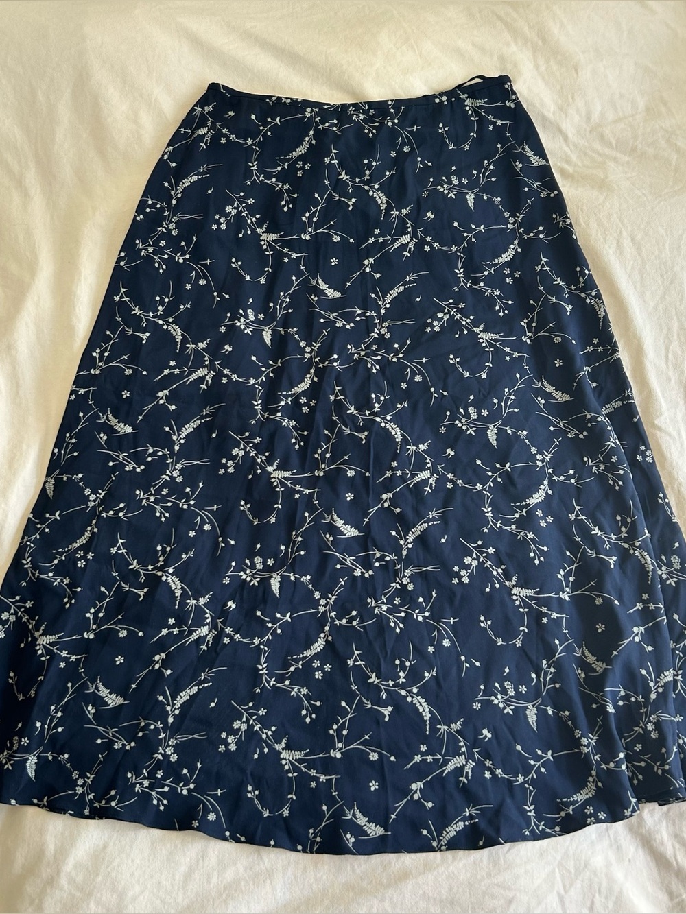 Lauren Ralph Lauren Petite 12P 100% Silk Navy Blue Floral Long Skirt